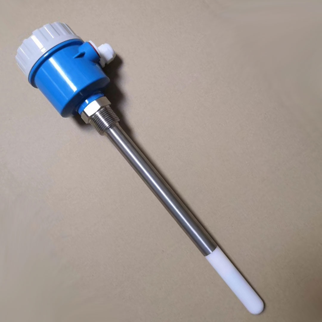 Anti-hanging material RF admittance capacitance switch